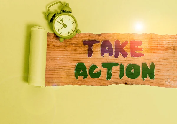 Texto escrito à mão Take Action. Conceito que significa fazer algo Para agir a fim de obter um resultado particular . — Fotografia de Stock