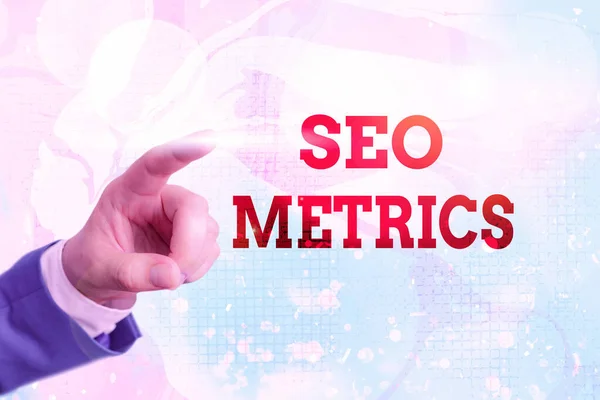 Schrijfbriefje met Seo Metrics. Zakelijke foto presentatie meten van de perforatie analyse van de website voor organische zoekresultaten. — Stockfoto