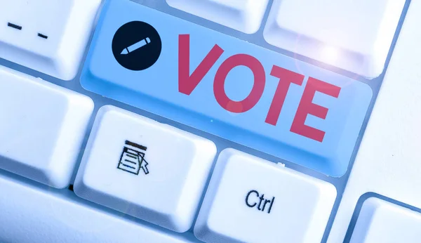 Κείμενο πινακίδα που δείχνει την ψηφοφορία. Εννοιολογική φωτογραφία πράξη της εκφράζοντας μια τυπική ένδειξη της επιλογής πλειοψηφία κερδίζει. — Φωτογραφία Αρχείου
