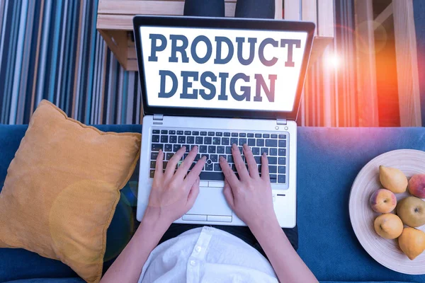Schreibnotiz, die das Produktdesign zeigt. Business-Foto präsentiert Prozess der Erstellung oder Verbesserung eines Produkts für die Bedürfnisse der Kunden. — Stockfoto