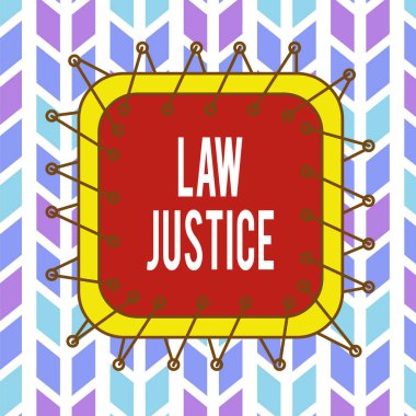 Hukuk adaletini gösteren kavramsal el yazısı. İş fotoğraflarında, her gösterinin asimetrik şekilli şekilli çok renkli nesne tasarımına sahip olduğu bir hukuk sistemi veya şeması gösteriliyor.