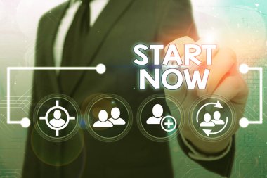 El yazısı metni Şimdi Başlat. Kavram anlamı hemen çalışma veya şeyler yapıyor çekinmeyin.