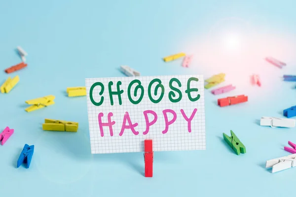 행복을 고르는 문자 표지판. 당신 자신을 위해 현실적 이고 지속적 인 행복을 창조 할 수있는 개념적 인 사진 능력 칼라 클럭 사각형 모양 종이 밝은 푸른 배경. — 스톡 사진