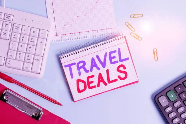 Writing note showing Travel Deals. Business photo showcasing holiday organized by a travel company and pay fixed price Paper blue keyboard office study notebook chart numbers memo. — Stock Photo, Image