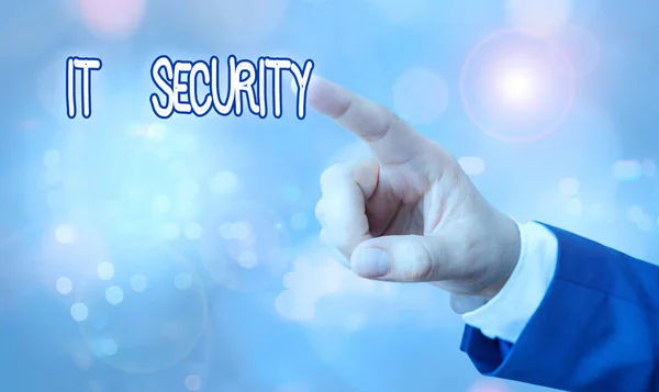 Manuscrito texto escrito It Security. Conceito que significa proteção de dados ou ativos digitais contra acesso não autorizado . — Fotografia de Stock