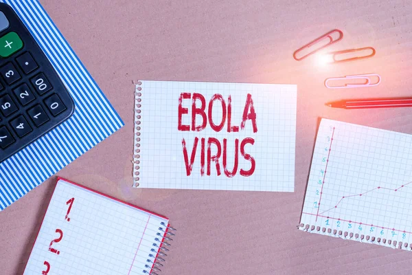 Κείμενο γραφής λέξεων ιός Έμπολα. Επιχειρηματική έννοια για ιογενή αιμορραγικό πυρετό των ανθρώπων και άλλων πρωτευόντων.. — Φωτογραφία Αρχείου