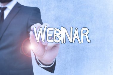 Webinar 'ı gösteren bir not yazıyorum. İş fotoğraflama semineri veya İnternet 'te yer alan diğer sunum türleri.