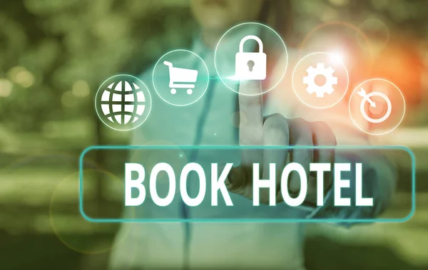 Word Γράφοντας κείμενο Book Hotel. Επιχειρηματική ιδέα για μια ρύθμιση που κάνετε για να έχετε ένα δωμάτιο ξενοδοχείου ή διαμονή. — Φωτογραφία Αρχείου