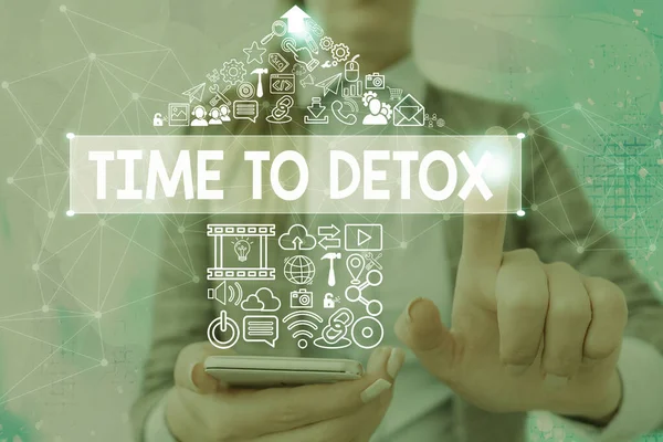 Schrijven van de tijd om te detox. Zakelijke fotopresentatie wanneer u uw lichaam van toxines zuiveren of stoppen met het consumeren van drugs. — Stockfoto