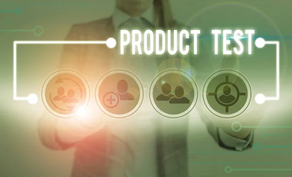 Тест продукта на написание текста. Бизнес-концепция процесса измерения свойств или производительности продукции . — стоковое фото