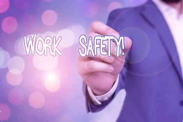 Manuscrito texto Segurança no trabalho. Conceito que significa políticas e procedimentos em vigor para garantir a saúde dos trabalhadores . — Fotografia de Stock