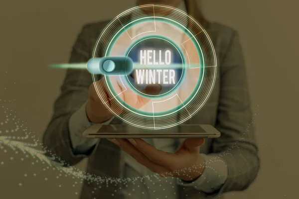 Escritura manual conceptual que muestra Hello Winter. Foto comercial que muestra la estación más fría del año en zonas polares y templadas . — Foto de Stock