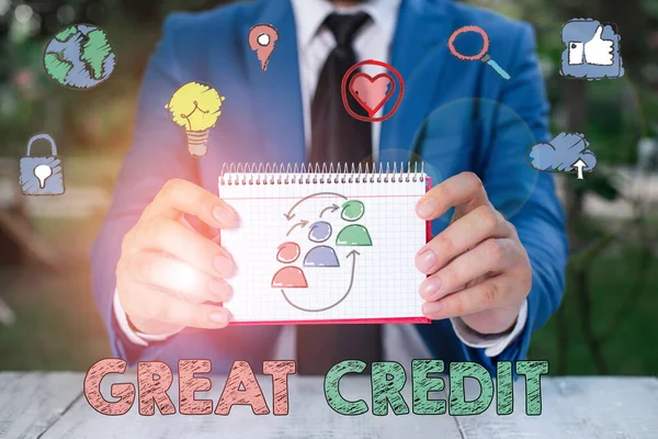 Escribiendo una nota que muestra Gran Crédito. Foto de negocios mostrando prestatario tiene alta puntuación de crédito y es un riesgo de crédito seguro . — Foto de Stock