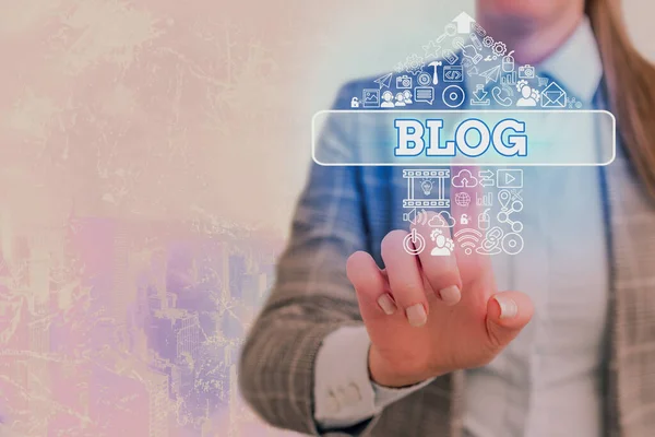 Schrijfbriefje met Blog. Zakelijke foto presentatie regelmatig bijgewerkte website webpagina gerund door individuele. — Stockfoto