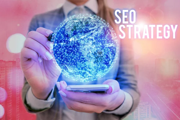 Tekstbord met Seo Strategy erop. Conceptuele fotoprocedures die tot doel hebben de zichtbaarheid van een website te vergroten Elementen van dit beeld geleverd door NASA. — Stockfoto