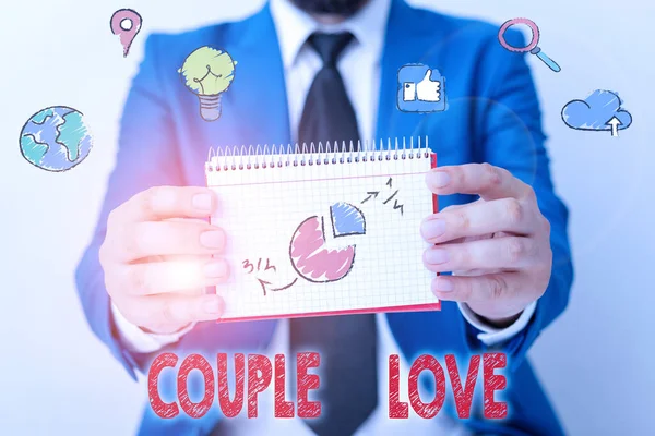 Wortschreiben Text Paar Liebe. Business-Konzept für zwei, die einander sehr lieben und Freude empfinden. — Stockfoto