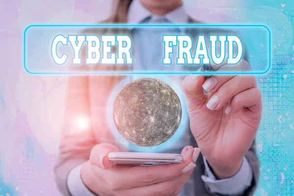 Sinal de texto mostrando Cyber Fraud. Foto conceitual qualquer crime cometido com o uso de um computador Elementos desta imagem fornecidos pela NASA . — Fotografia de Stock