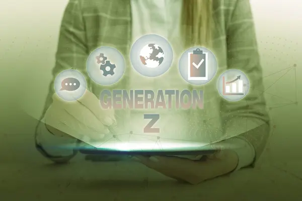 Escrita de mão conceitual mostrando Geração Z. Nome do texto da foto de negócios para a geração de crianças após os millennials . — Fotografia de Stock