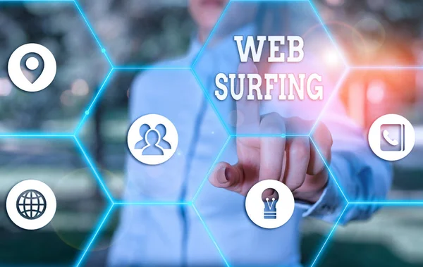 Escritura manual conceptual que muestra Web Surfing. Foto de negocios mostrando Saltar o navegar de página en página en la página web de Internet . — Foto de Stock