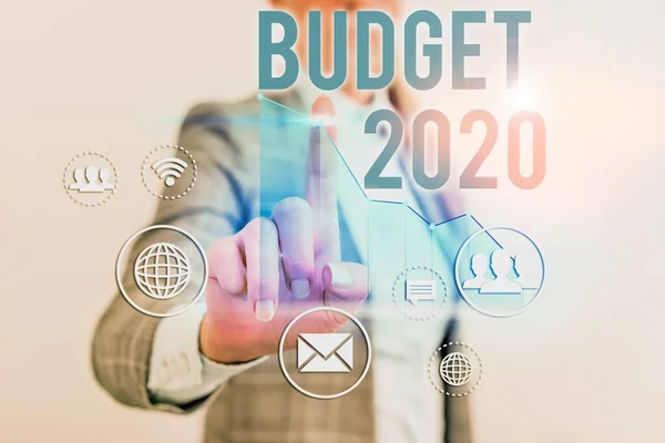 Текст, що показує бюджет 2020 року. Концептуальна оцінка доходів і витрат на наступний або поточний рік . — стокове фото