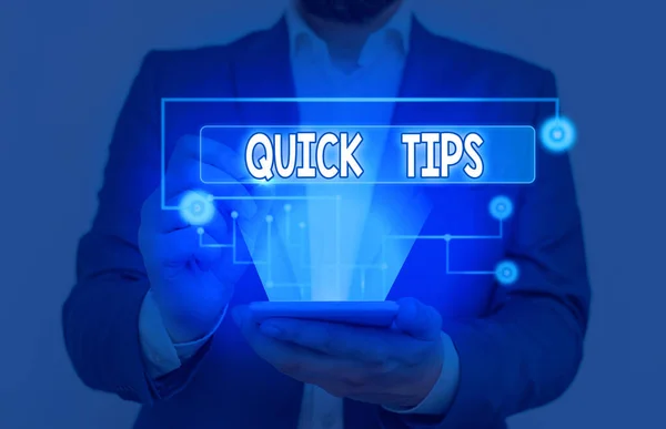 Tulisan Word Quick Tips. Konsep bisnis untuk nasihat praktis yang kecil tapi sangat berguna . — Stok Foto