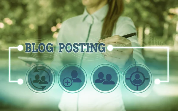 Schrijfbriefje met Blog Posting. Zakelijke foto presentatie regelmatig verslag van iemand s is gedachten meningen of ervaringen. — Stockfoto