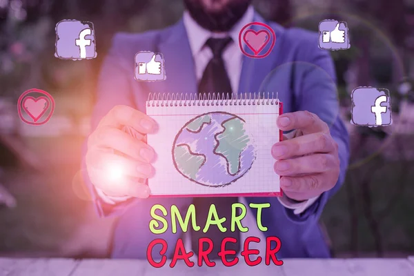 Parola che scrive testo Smart Career. Concetto aziendale per lavoro o professione per cui sei stato formato per Esperto . — Foto Stock