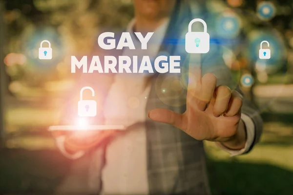 Signe texte montrant le mariage gay. Photo conceptuelle prise lors d'une cérémonie civile ou religieuse du même sexe . — Photo