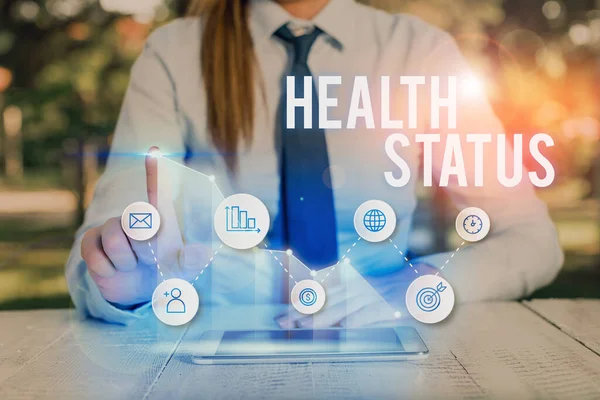 Tekst schrijven Gezondheidsstatus. Bedrijfsconcept voor de gezondheidstoestand van een demonstrerende of beoordeelde populatie. — Stockfoto