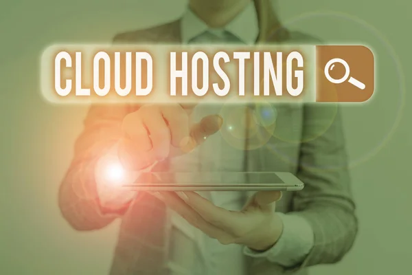 Koncepcyjny pisania ręcznego pokazano Cloud hosting. Business Photo prezentuje alternatywę do hostingu stron internetowych na pojedynczych serwerach. — Zdjęcie stockowe