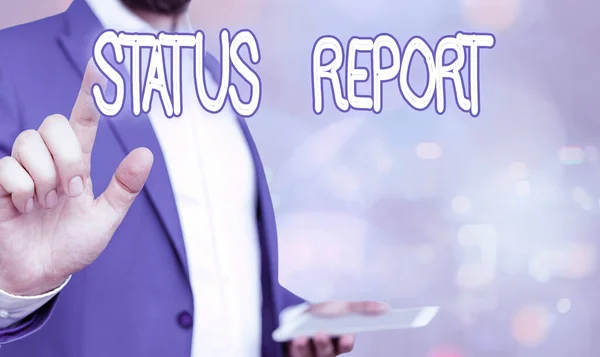 Szövegírás Status Report. Üzleti koncepció egy olyan helyzet dokumentumához, mint például egy projekt. — Stock Fotó