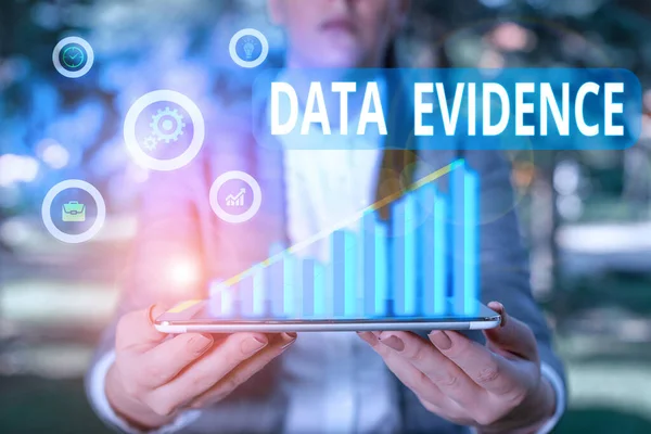 Parola scrittura testo Data Evidence. Concetto di business per rilevante e fornisce la prova che supporta una conclusione . — Foto Stock