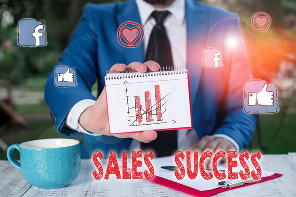 Scrittura concettuale a mano che mostra il successo delle vendite. Business photo text force per chiudere più offerte e aumentare i margini Fare più vendite . — Foto Stock
