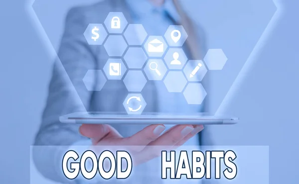 Escrevendo uma nota mostrando bons hábitos. Foto de negócios mostrando comportamento que é benéfico para um s é a saúde física ou mental . — Fotografia de Stock