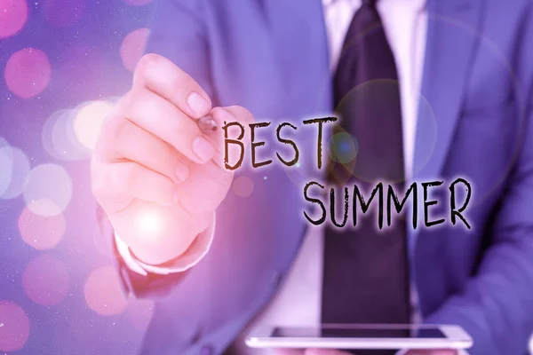 Κείμενο συγγραφής λέξεων Καλύτερο καλοκαίρι. Επιχειρηματική έννοια για τον καιρό είναι θερμότερο και πολλοί μαθητές να πάρετε ένα διάλειμμα από το σχολείο. — Φωτογραφία Αρχείου