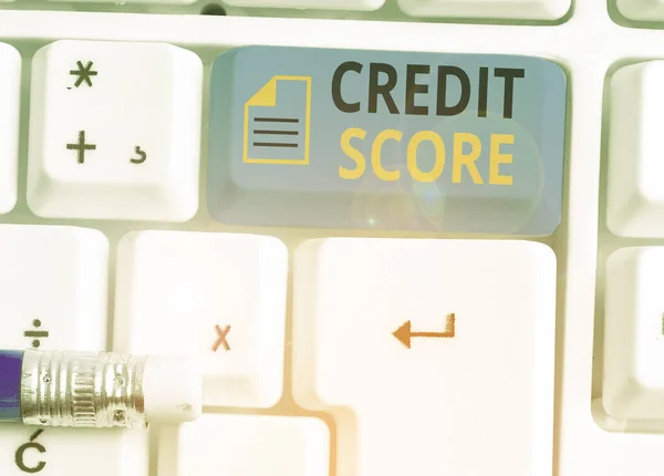 Escritura manual conceptual que muestra el puntaje de crédito. Foto comercial que muestra la solvencia de una persona basada en archivos de crédito . — Foto de Stock
