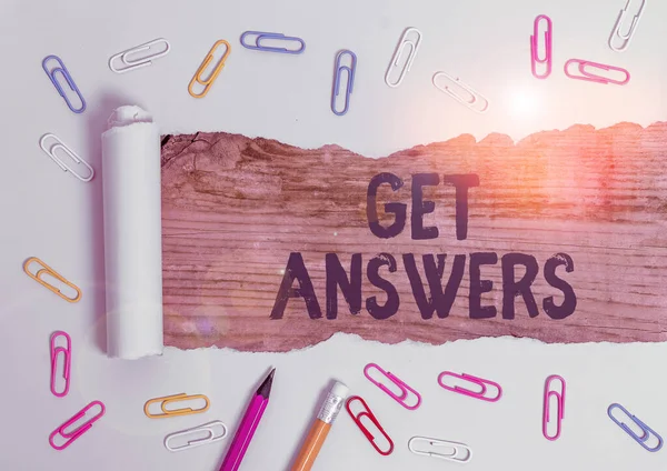 Handstilstextskrivning Få svar. Begreppet mening att få ett svar eller något när man ställer en fråga till någon. — Stockfoto
