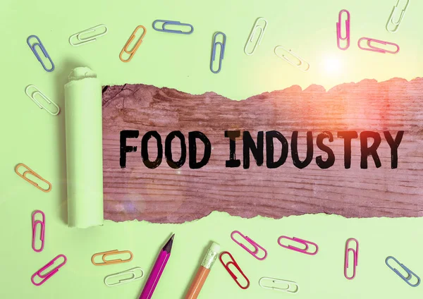 Manuscrito de texto escrevendo Food Industry. Conceito significado Diversos negócios que fornecem alimentos para a população mundial . — Fotografia de Stock