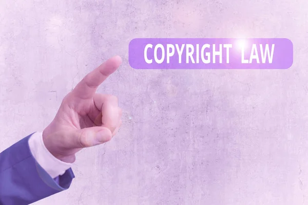 Schriftzug, der das Urheberrecht zeigt. Business-Foto präsentiert Körper des Gesetzes, das die ursprünglichen Werke der Urheberschaft regelt. — Stockfoto