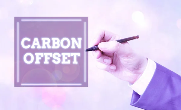Konzeptionelle Handschrift, die Carbon Offset zeigt. Geschäftstext Verringerung der Emissionen von Kohlendioxid oder anderen Gasen. — Stockfoto