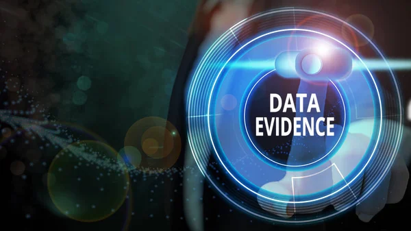 Tekst schrijven Data Evidence. Bedrijfsconcept voor relevant en levert bewijs dat een conclusie ondersteunt. — Stockfoto