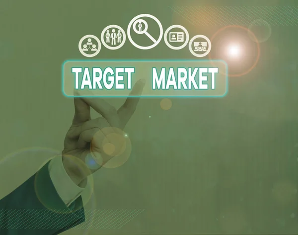 Schrijfbriefje met Target Market. Bedrijfsfoto presentatie Bijzondere groep consumenten die een product is gericht. — Stockfoto