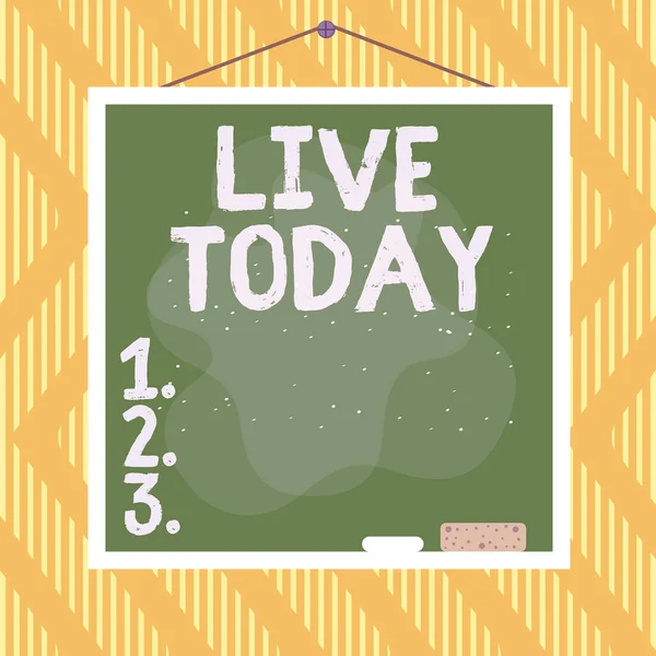 Woord schrijven tekst Live Today. Zakelijk concept om je hele leven te doen wat je wilt Leef op dit moment Asymmetrisch ongelijk vormgegeven format patroon object outline multicolour design. — Stockfoto