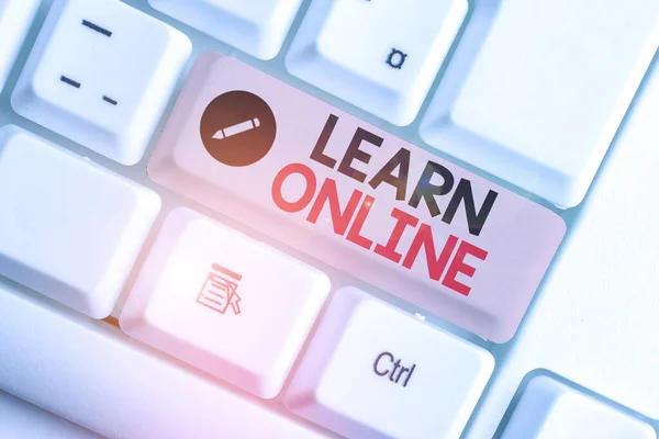 Ordskrivning text Lär dig online. Affärsidé för utbildning som sker via Internet eller dator. — Stockfoto