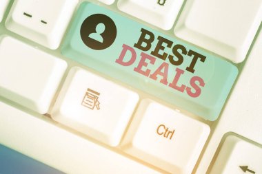 En İyi Anlaşmaları gösteren kavramsal el yazısı. İş fotoğrafı metni çok başarılı bir işlem veya iş anlaşması veya pazarlık.