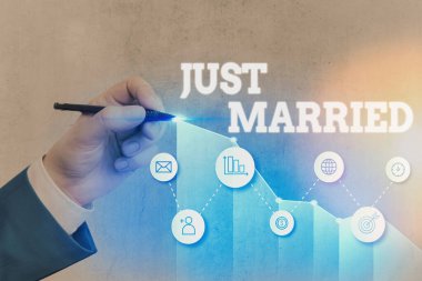 Kelime yazma metni Yeni Evli. Yakın zamanda evlenmiş ya da evlilikten geçmiş biri için iş kavramı.