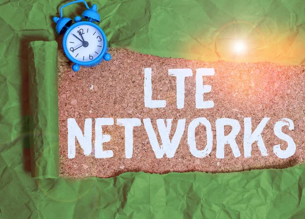 Текст письма Lte Networks. Бизнес-концепция стандарта беспроводной связи 4G LongTerm Evolution . — стоковое фото