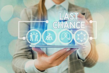 Kelime yazma metni Son Şans. İstediğinbir şeyi elde etmek veya elde etmek için son fırsat için iş konsepti.