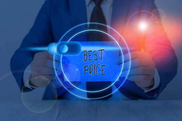 A Best Price-t bemutató levél. Üzleti fotó bemutatja a legalacsonyabb vagy nagy ár, hogy a vevő vásárolhat valamit. — Stock Fotó