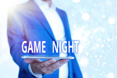 Oyun Gecesi'ni gösteren metin işareti. Kavramsal fotoğraf genellikle onun arkadaşları ile poker gibi yetişkin oyun tarihleri denir.